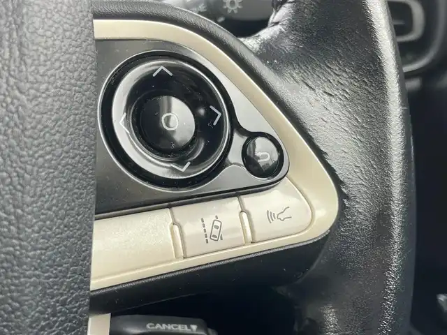 トヨタ プリウス S 愛知県 2016(平28)年 15.4万km アティチュードブラックマイカ /当店買取//社外8インチナビAVIC-RL05//地デジ/CD/DVD/USB/ Bluetooth/ipod//バックカメラ//PCS/LDA/TRC/レーダークルーズコントロール//ビルトインETC//革巻きステアリング//ISOFIX//LEDヘッド/AHB/Aライト//スマートキー