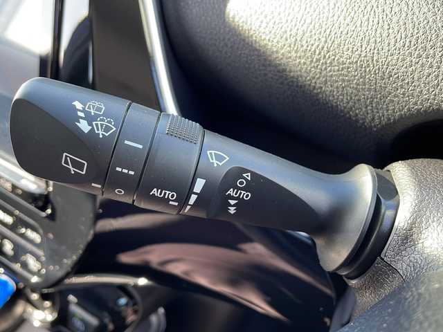 トヨタ プリウス A 岩手県 2019(令1)年 5.3万km スティールブロンドM 純正ナビ(NSZT-Y68T)/*CD/DVD/SD/ラジオ/Bluetooth/フルセグテレビ/バックカメラ/プリクラッシュセーフティ/レーンディパーチャーアラート/レーダークルーズコントロール/ブラインドスポットモニター/オートハイビーム/アドバンストパーク/コーナーセンサー/ビルトインETC/D席パワーシート/純正15inアルミホイール/純正フロアマット/純正トノカバー/LEDヘッドライト/フォグランプ/スマートキー(×2)/ステアリングスイッチ/電動格納ミラー/ウィンカーミラー