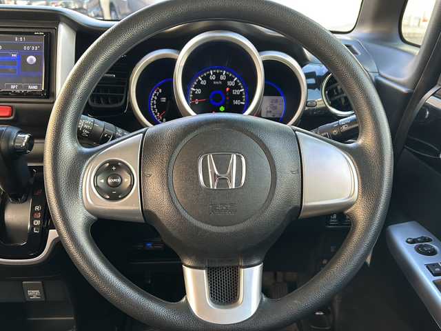 ホンダ Ｎ ＢＯＸ カスタム G SSパッケージ 高知県 2015(平27)年 12.4万km プレミアムベルベットパープル・パール ７インチナビ/・フルセグＴＶ/・ＣＤ/・Ｂｌｕｅｔｏｏｔｈオーディオ/バックカメラ/前後ドラレコ/両側パワースライドドア/純正フロアマット/オートライト/ＥＴＣ/スマートキー