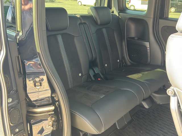 ホンダ Ｎ ＢＯＸ カスタム L ターボ 静岡県 2023(令5)年 3万km ミッドナイトブルービームM 【安全装備】/ホンダセンシング/アダプティブ・クルーズ・コントロール（ACC）/・作動車速域：約30km/hから100km/h間/車線維持支援システム（LKAS）/・作動車速：約65km/hから100km/h間/・ステアリング制御/衝突軽減ブレーキ（CMBS）/・歩行者検知機能/・作動車速：約80km/h未満時/・対向車車速：約30km/hから80km/h時/誤発進抑制機能（前進）/・ミリ波レーダー検知：作動車速10km/h未満/歩行者事故低減ステアリング/・作動車速10km/hから40km/h間/路外逸脱抑制機能/・作動車速：約60km/hから100km/h間/先行車発進お知らせ機能/標識認識機能/オートハイビーム/誤発進抑制機能（後進）・ソナー検知：作動車速10km/h未満 /【主要装備】/・純正ナビ　/・フルセグテレビ　/・前後ドライブレコーダー　/・両側パワースライドドア　/・パーキングセンサー　/・ＬＥＤヘッドライト　/・ＥＴＣ　/・ステアリングスイッチ　/・ハーフレザーシート　/・シートヒーター