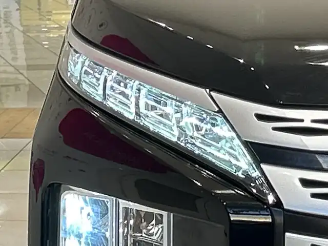 三菱 デリカＤ：５ P 埼玉県 2020(令2)年 5.3万km ダイヤモンドブラックマイカ 衝突軽減ブレーキ/純正10.1インチSDナビ/ CD/DVD/MSV/Bluetooth/フルセグTV/純正フリップダウンモニター/全周囲カメラ/パワースライドドア/パワーバックドア/左後オートステップ/レーンキープアシスト/ブラインドスポットモニター/アダプティブクルーズコントロール/運転席パワーシート/シートヒーター/パドルシフト/AC100V100W電源/純正ドライブレコーダー/純正18インチアルミホイール/純正LEDヘッドライト/ETC/スマートキー×2/禁煙車