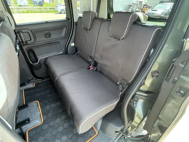 スズキ スペーシア ギア HYBRID XZターボ 道央・札幌 2021(令3)年 0.1万km未満 クールカーキパールメタリック/ガンメタリック2トーン ４WD/ワンオーナー/社外メモリーナビ/CD/DVD/BT/フルセグ/衝突被害軽減ブレーキ/横滑り防止装置/レーダークルーズコントロール/レーンキープアシスト/リヤパーキングセンサー/バックカメラ/ビルトインETC2.0/ドライブレコーダー/アイドリングストップ/両側パワースライドドア/前席シートヒーター/シートカバー/革巻きステアリング/ステアリングリモコン/パドルシフト/AC100V/プッシュスタート/スマートキー/LEDヘッドライト/h粗衣オートライト/オートハイビーム/フォグランプ/電動格納ミラー/ヒーテッドドアミラー/ウィンカーミラー/純正フロアマット/ドアバイザー