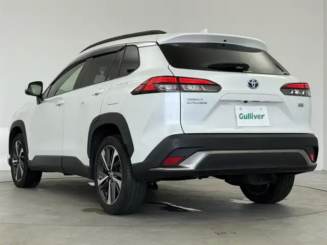 トヨタ カローラ クロス ハイブリッド Z 愛知県 2022(令4)年 6.3万km プラチナホワイトパールマイカ 純正ディスプレイオーディオナビ/全方位カメラ/トヨタセーフティセンス/パワーシート/ブラインドスポットモニター/シートヒーター/電動リアゲード/ETC/ハーフレザー/ルーフレール/コーナーセンサー/オートライト/AC100V/純正LEDライト/ステアリングスイッチ/本革巻きステアリング/電動格納ミラー/電子パーキング/オートライト