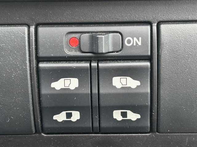 ホンダ ステップワゴン 24Z 宮城県 2007(平19)年 16.3万km 青 登録時走行距離162728km/ＳＤナビ/フルセグＴＶ/両側パワースライドドア/４ＷＤ/ＬＥＤライト/フォグランプ/純正アルミホイール