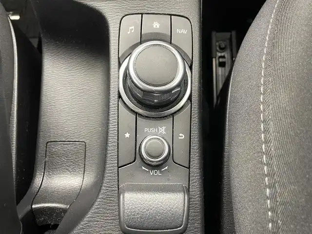 マツダ デミオ 15Sツーリング 熊本県 2018(平30)年 3.8万km ソウルレッドクリスタルM 純正ナビ（ＣＤ・ＤＶＤ・フルセグ・ＢＴ・ＡＵＸ・ＵＳＢ）/全周囲カメラ　/前後ドライブレコーダー　/ＥＴＣ　/前席シートヒーター　/前後クリアランスソナー　/衝突軽減ブレーキ　/レーンキープアシスト　/横滑り防止/ブラインドスポットモニター/純正フロアマット/純正１５インチAW/オートライト/LEDヘッドライト/スマートキー/プッシュスタート/保証書/取扱説明書