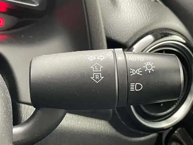 マツダ デミオ 15Sツーリング 熊本県 2018(平30)年 3.8万km ソウルレッドクリスタルM 純正ナビ（ＣＤ・ＤＶＤ・フルセグ・ＢＴ・ＡＵＸ・ＵＳＢ）/全周囲カメラ　/前後ドライブレコーダー　/ＥＴＣ　/前席シートヒーター　/前後クリアランスソナー　/衝突軽減ブレーキ　/レーンキープアシスト　/横滑り防止/ブラインドスポットモニター/純正フロアマット/純正１５インチAW/オートライト/LEDヘッドライト/スマートキー/プッシュスタート/保証書/取扱説明書