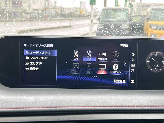 レクサス ＵＸ 250h Fスポーツ 秋田県 2019(平31)年 7.1万km ホワイトノーヴァガラスフレーク 純正ナビ/・フルセグテレビ/・ＣＤ、ＤＶＤ、ＳＤ/・ＵＳＢ/・ＢＴ/・Ｍｉｒａｃａｓｔ/・ラジオ/前席シートヒーター、ベンチレーション/前席パワーシート/電動リアゲート/パドルシフト/ステアリングスイッチ/クルーズコントロール/電動格納ミラー/オールオートウィンドウ/走行モード切替機能/横滑り防止装置/車線逸脱警報装置/衝突軽減装置/社外AW組冬タイヤ積載