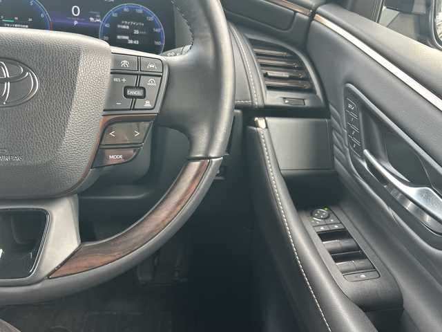 トヨタ アルファード Z 愛知県 2024(令6)年 1.4万km ブラック ・禁煙車/・ワンオーナー/・１４インチHDディスプレイ/・ナビ付き/フルセグTV/・左右独立ムーンルーフ/・黒革シート/・デジタルインナーミラー/・ビルトインETC2.0/・パノラミックビュー/・前後ドライブレコーダー/・トヨタセーフティセンス/・両側パワスラ/・パワーバックドア/・クリアランスソナー/・LEDオートライト/・ステアヒーター/・ステアスイッチ/・純正１８インチアルミ/・BSM/RCTA/PKSB/・前席ヒーター/ベンチレーション/・電動格納ミラーウインカー/・置くだけ充電/・純正フロアマット/・スペアタイヤ/・新車保証書/取扱説明書/・スペアキー