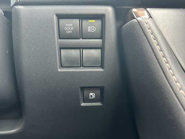 トヨタ アルファード Z 愛知県 2024(令6)年 1.4万km ブラック ・禁煙車/・ワンオーナー/・１４インチHDディスプレイ/・ナビ付き/フルセグTV/・左右独立ムーンルーフ/・黒革シート/・デジタルインナーミラー/・ビルトインETC2.0/・パノラミックビュー/・前後ドライブレコーダー/・トヨタセーフティセンス/・両側パワスラ/・パワーバックドア/・クリアランスソナー/・LEDオートライト/・ステアヒーター/・ステアスイッチ/・純正１８インチアルミ/・BSM/RCTA/PKSB/・前席ヒーター/ベンチレーション/・電動格納ミラーウインカー/・置くだけ充電/・純正フロアマット/・スペアタイヤ/・新車保証書/取扱説明書/・スペアキー