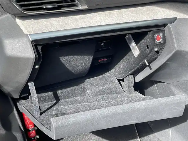 プジョー ３００８ GT ブルー HDi 宮崎県 2019(令1)年 6.5万km BLANC NACRE 純正ディスプレイオーディオ/USB/ETC/バックカメラ/サイドカメラ/クルーズコントロール/レーンキープアシスト/ブラインドスポットモニター/ステアリングスイッチ/トノカバー/パドルシフト/LEDヘッドライト