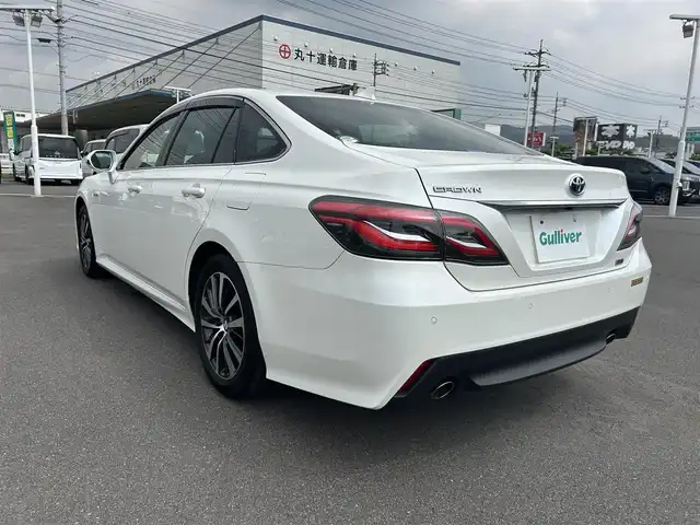 トヨタ クラウン ハイブリッド S Cパッケージ 岡山県 2018(平30)年 7.4万km ホワイトパールクリスタルシャイン ワンオーナー/純正8インチナビ/（AM.FM.BT.フルセグ.CD/DVD/）/バックカメラ/トヨタセーフティセンス/・レーンディパーチャアラート/・オートマチックハイビーム/・アダプティブクルーズコントロール/・クリアランスソナー/ステアリングヒーター/D/N席パワーシート/D/N席シートヒーター/ブラインドスポットモニター/ヘッドアップディスプレイ/純正17インチアルミホイール/スマートキー/LEDヘッドライト