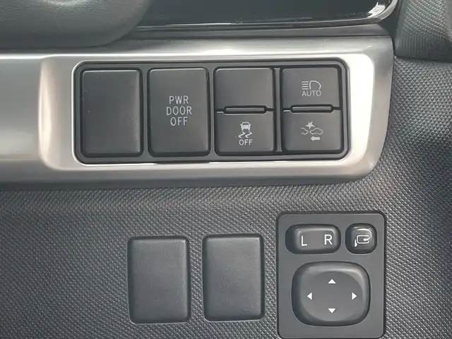 トヨタ エスティマ アエラス プレミアム 神奈川県 2017(平29)年 7.7万km ブラック ワンオーナー/純正ナビ(DVD/CD/AM/FM/BT/SD)/フルセグTV/純正フリップダウンモニター/バックカメラ/トヨタセーフティセンス/クルーズコントロール/レーンキープアシスト/オートハイビーム/横滑り防止装置/両側パワースライドドア/ハーフレザーシート/運転席パワーシート/2列シートオットマン付き/純正フットランプ/TEIN車高調/社外ウィンカーミラー(Silk Blazeレンズ)/前後ターンシグナルランプ社外LED電球/LEDヘッドライト/スマートキー　2本/保証書/取扱説明書＆ナビ取説