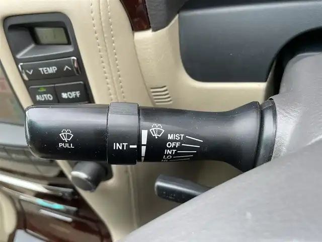 トヨタ クラウン ロイヤル RエクストラiFourQプレミア 青森県 2007(平19)年 7.4万km ホワイトパールクリスタルシャイン 4WD/純正HDDナビ/・フルセグTV/Am/FM/CD/MD/フォグランプ/コーナーセンサー/パワーシートD/N/純正フロアマット/クルーズコントロール/パーキングアシスト/横滑り防止機能/カーテンエアバッグ/AFS/オートライト/スペアキー/保証書/取扱説明書