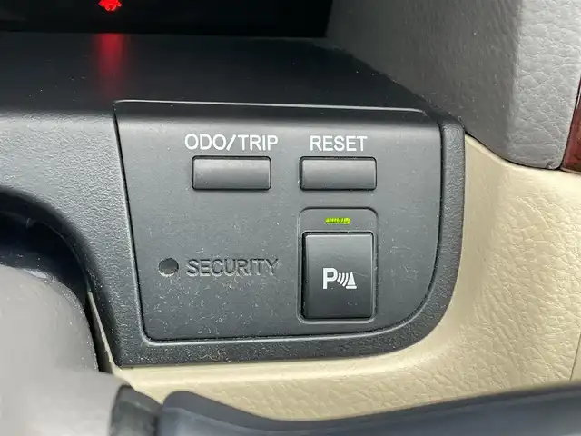 トヨタ クラウン ロイヤル RエクストラiFourQプレミア 青森県 2007(平19)年 7.4万km ホワイトパールクリスタルシャイン 4WD/純正HDDナビ/・フルセグTV/Am/FM/CD/MD/フォグランプ/コーナーセンサー/パワーシートD/N/純正フロアマット/クルーズコントロール/パーキングアシスト/横滑り防止機能/カーテンエアバッグ/AFS/オートライト/スペアキー/保証書/取扱説明書