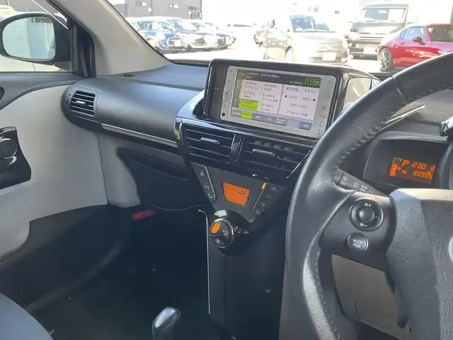 トヨタ ｉＱ 130G 和歌山県 2013(平25)年 8.1万km グレイッシュブルーメタリック 純正ナビ（FM/AM/CD/ワンセグTV/Bluetooth）/1300cc/車長300cm/フォグランプ/ETC/プッシュスタート/オートエアコン/ECOMODE/スペアキー/純正フロアマット/保証書/取扱説明書