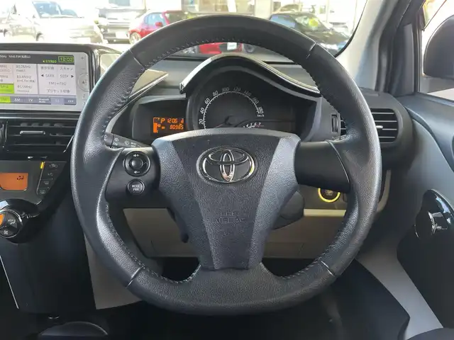 トヨタ ｉＱ 130G 和歌山県 2013(平25)年 8.1万km グレイッシュブルーメタリック 純正ナビ（FM/AM/CD/ワンセグTV/Bluetooth）/1300cc/車長300cm/フォグランプ/ETC/プッシュスタート/オートエアコン/ECOMODE/スペアキー/純正フロアマット/保証書/取扱説明書