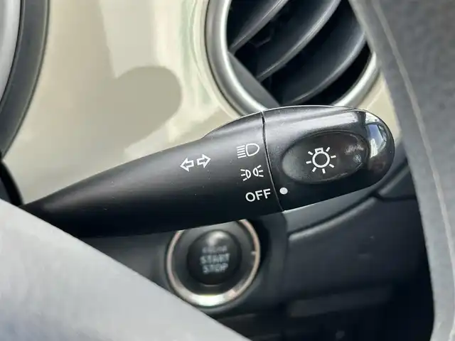 スズキ ラパン X 大阪府 2013(平25)年 5.3万km ベージュ 社外ナビ /・フルセグTV Bluetooth CD/DVD/バックカメラ /ETC  /アイドリングストップ /純正フロアマット /プッシュスタート /スマートキー /純正14インチスチール /ハロゲンヘッドライト/取説・保証書/スマートキー