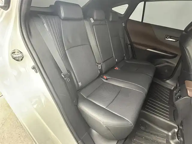 トヨタ ハリアー Z レザーパッケージ 岡山県 2020(令2)年 1.5万km ホワイトパールクリスタルシャイン 黒レザーシート/モデリスタフルエアロ/ＪＢＬプレミアムサウンド/トヨタセーフティーセンス/・プリクラッシュセーフティ/・レーダークルーズコントロール/・レーンキープアシスト/・オートハイビーム/純正１２．３インチディスプレイオーディオ/（Bluetooth/フルセグTV/USB）/アラウンドビューモニター/ビルトインETC2.0/デジタルインナーミラー/ブラインドスポットモニター/ヘッドアップディスプレイ/１００V電源/ドライブレコーダー/LEDヘッドライト/前席パワーシート/前席シートヒーター/前席エアシート/Ｄ席メモリーシート　/ステアリングヒーター/レーダー探知機