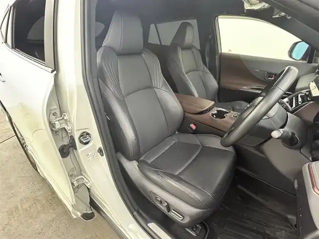 トヨタ ハリアー Z レザーパッケージ 岡山県 2020(令2)年 1.5万km ホワイトパールクリスタルシャイン 黒レザーシート/モデリスタフルエアロ/ＪＢＬプレミアムサウンド/トヨタセーフティーセンス/・プリクラッシュセーフティ/・レーダークルーズコントロール/・レーンキープアシスト/・オートハイビーム/純正１２．３インチディスプレイオーディオ/（Bluetooth/フルセグTV/USB）/アラウンドビューモニター/ビルトインETC2.0/デジタルインナーミラー/ブラインドスポットモニター/ヘッドアップディスプレイ/１００V電源/ドライブレコーダー/LEDヘッドライト/前席パワーシート/前席シートヒーター/前席エアシート/Ｄ席メモリーシート　/ステアリングヒーター/レーダー探知機