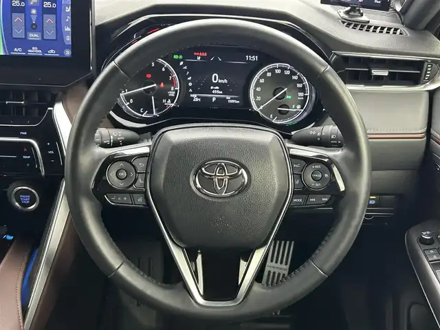 トヨタ ハリアー Z レザーパッケージ 岡山県 2020(令2)年 1.5万km ホワイトパールクリスタルシャイン 黒レザーシート/モデリスタフルエアロ/ＪＢＬプレミアムサウンド/トヨタセーフティーセンス/・プリクラッシュセーフティ/・レーダークルーズコントロール/・レーンキープアシスト/・オートハイビーム/純正１２．３インチディスプレイオーディオ/（Bluetooth/フルセグTV/USB）/アラウンドビューモニター/ビルトインETC2.0/デジタルインナーミラー/ブラインドスポットモニター/ヘッドアップディスプレイ/１００V電源/ドライブレコーダー/LEDヘッドライト/前席パワーシート/前席シートヒーター/前席エアシート/Ｄ席メモリーシート　/ステアリングヒーター/レーダー探知機
