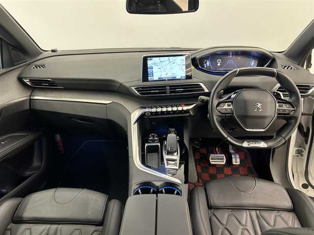 プジョー ５００８ GT ブルーHDi 岡山県 2019(令1)年 4.6万km ネイクルホワイト プジョー純正ナビ/パノラマビューカメラ/ファーストクラスパッケージ/Bluetooth/USB/アップルカープレイ/アンドライドオート/アクティブセーフティーブレーキ/レーンキープ/ブラインドスポットアシスト/パノラマガラスサンルーフ/ACC/パワーテールゲート/運転席パワーシート/ナッパレザーシート/シートヒーター/アンビエントライト/パヒュームディフューザー/オートライト/オートワイパー/パークアシスト/インテリジェントハイビーム/ドラレコ