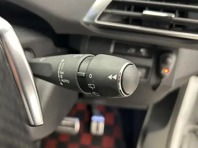プジョー ５００８ GT ブルーHDi 岡山県 2019(令1)年 4.6万km ネイクルホワイト プジョー純正ナビ/パノラマビューカメラ/ファーストクラスパッケージ/Bluetooth/USB/アップルカープレイ/アンドライドオート/アクティブセーフティーブレーキ/レーンキープ/ブラインドスポットアシスト/パノラマガラスサンルーフ/ACC/パワーテールゲート/運転席パワーシート/ナッパレザーシート/シートヒーター/アンビエントライト/パヒュームディフューザー/オートライト/オートワイパー/パークアシスト/インテリジェントハイビーム/ドラレコ