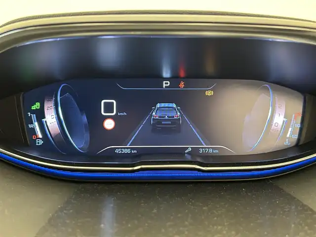 プジョー ５００８ GT ブルーHDi 岡山県 2019(令1)年 4.6万km ネイクルホワイト プジョー純正ナビ/パノラマビューカメラ/ファーストクラスパッケージ/Bluetooth/USB/アップルカープレイ/アンドライドオート/アクティブセーフティーブレーキ/レーンキープ/ブラインドスポットアシスト/パノラマガラスサンルーフ/ACC/パワーテールゲート/運転席パワーシート/ナッパレザーシート/シートヒーター/アンビエントライト/パヒュームディフューザー/オートライト/オートワイパー/パークアシスト/インテリジェントハイビーム/ドラレコ