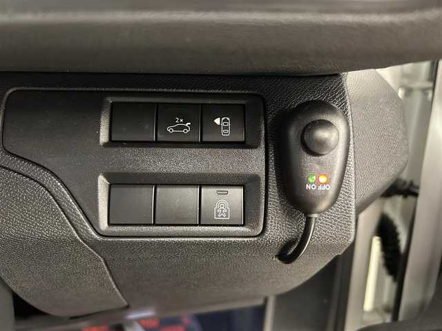プジョー ５００８ GT ブルーHDi 岡山県 2019(令1)年 4.6万km ネイクルホワイト プジョー純正ナビ/パノラマビューカメラ/ファーストクラスパッケージ/Bluetooth/USB/アップルカープレイ/アンドライドオート/アクティブセーフティーブレーキ/レーンキープ/ブラインドスポットアシスト/パノラマガラスサンルーフ/ACC/パワーテールゲート/運転席パワーシート/ナッパレザーシート/シートヒーター/アンビエントライト/パヒュームディフューザー/オートライト/オートワイパー/パークアシスト/インテリジェントハイビーム/ドラレコ