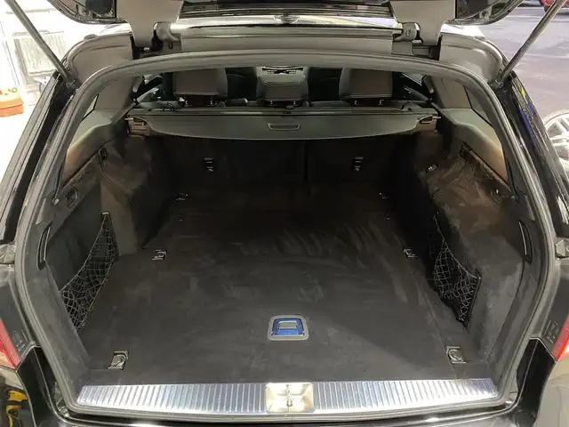 メルセデス・ベンツ Ｅ３５０ ワゴン アバンギャルド 福岡県 2013(平25)年 11.1万km 黒 ・サンルーフ/・アダプティブクルーズコントロール/・純正ナビ/BT/USB/・バックカメラ/・黒革シート /・前席シートヒーター　/・前席パワーシート/・BSM/・フルセグTV/・ETC/・社外19AW/・保証書/・取扱説明書