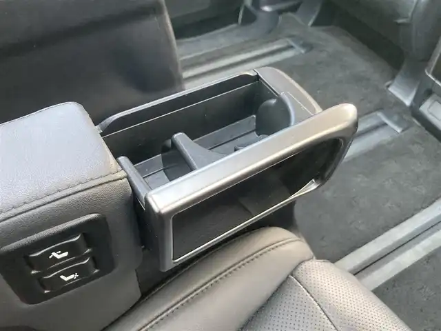 トヨタ アルファード S Cパッケージ 静岡県 2020(令2)年 7万km ホワイトパールクリスタルシャイン Toyota Safety Sense/純正メモリーナビ/　AM FM Bluetooth USB AppleCarPlay AndroidAuto/オプションCD・DVDプレイヤー/バックモニター/前方ドライブレコーダー/LEDオートヘッドランプ/シーケンシャルターンランプ/パワーシート(前席+2列目)/シートヒーター＆シートベンチレーション/両側パワースライドドア/前後方クリアランスソナー/純正18インチアルミホイール/ツインムーンルーフ/純正12.1インチフリップダウンモニター/ビルトインETC/ブラックレザーシート