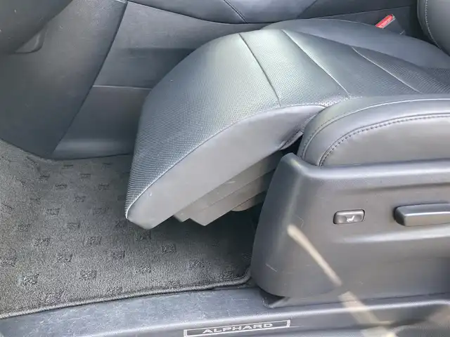 トヨタ アルファード S Cパッケージ 静岡県 2020(令2)年 7万km ホワイトパールクリスタルシャイン Toyota Safety Sense/純正メモリーナビ/　AM FM Bluetooth USB AppleCarPlay AndroidAuto/オプションCD・DVDプレイヤー/バックモニター/前方ドライブレコーダー/LEDオートヘッドランプ/シーケンシャルターンランプ/パワーシート(前席+2列目)/シートヒーター＆シートベンチレーション/両側パワースライドドア/前後方クリアランスソナー/純正18インチアルミホイール/ツインムーンルーフ/純正12.1インチフリップダウンモニター/ビルトインETC/ブラックレザーシート