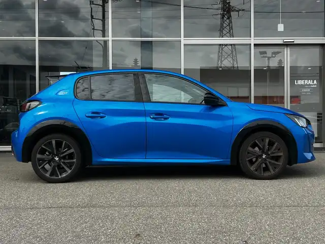 プジョー プジョー ２０８ GT 富山県 2021(令3)年 4.2万km 青 純正モニター/AM/FMラジオ/Bluetooth接続/App-conect/USB接続/バックカメラ/D/N席シートヒーター/前ドラレコ/ACC/ETC/オートエアコン/インテリジェントハイビーム/車線逸脱防止/盗難防止/オートロック