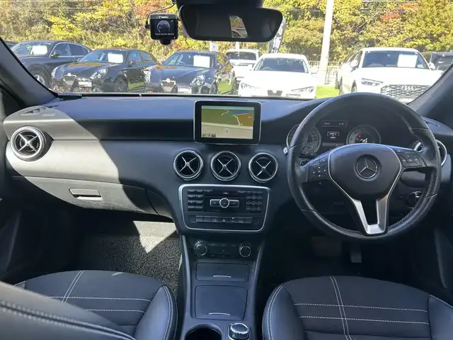 メルセデス・ベンツ Ａ１８０ 大阪府 2013(平25)年 5.4万km ユニバースブルー 純正ナビ/TV/バックカメラ/純正17インチAW/HIDヘッドライト/クリアランスソナー/ブラインドスポット/ACC/パドルシフト/ハーフ革/ETC/ドラレコ