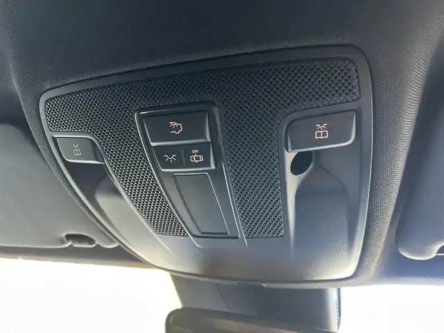 メルセデス・ベンツ Ａ１８０ 大阪府 2013(平25)年 5.4万km ユニバースブルー 純正ナビ/TV/バックカメラ/純正17インチAW/HIDヘッドライト/クリアランスソナー/ブラインドスポット/ACC/パドルシフト/ハーフ革/ETC/ドラレコ