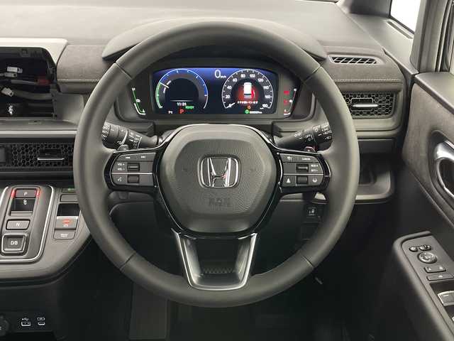 ホンダ ステップワゴン スパーダ eHEV プレミアムライン 長野県 2025(令7)年 0.1千km クリスタルブラックパール ホンダセンシング/・クルーズコントロール（追従あり）/・衝突被害軽減システム/・レーンキープアシスト/・クリアランスソナー/両側パワースライドドア/電動リアゲート/マルチビューカメラシステム（ナビなし）/パドルシフト/シートヒーター（前席）/2列目オットマン/2列目サンシェード/電動パーキングブレーキ/オートホールド/LEDヘッドライト/オートマチックハイビーム/フォグランプ/17インチ純正アルミホイール/スマートキー