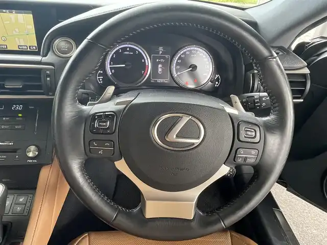 レクサス ＲＣ 350 バージョンL 宮城県 2015(平27)年 6.3万km スターライトブラックガラスフレーク 純正メモリナビ/(CD/DVD/BT/フルセグTV)/プリクラッシュセーフティシステムセット/・プリクラッシュセーフティシステム/・レーダークルーズコントロール/ブラインドスポットモニター/バックカメラ/オートマチックハイビーム/LEDヘッドライト/スマートキー/ETC/レザーシート/前席パワーシート/前席シートヒーター/前席エアーシート/メモリーシート/前後クリアランスソナー/プッシュスタート/電格ミラー/ウィンカーミラー/オートライト/ステアリングスイッチ/ステアリングヒーター/純正18インチアルミホイール