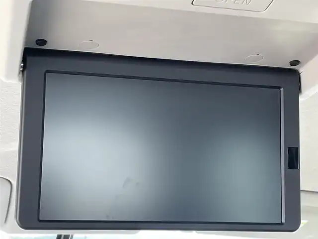 日産 セレナ e－パワー ハイウェイスター V 長崎県 2020(令2)年 11.1万km ブリリアントホワイトパール 純１０型ナビ　/・フルセグ/・DVD/・Bluetooth/・Blu-RAY対応/純フリップダウンモニター　/防水シート車　/アラウンドビューモニター/両側パワースライドドア/オートダブルエアコン　/ドライブモードセレクト/純正１６インチアルミ　/ＢＳＭ　/ＬＤＡ　/エマージェンシーブレーキ　/クルーズコントロール　/ステアリングスイッチ　/電格ミラー/ステアリングリモコン/シートバックテーブル/リアサンシェード/スマートキー/プッシュスタート/ETC/取説