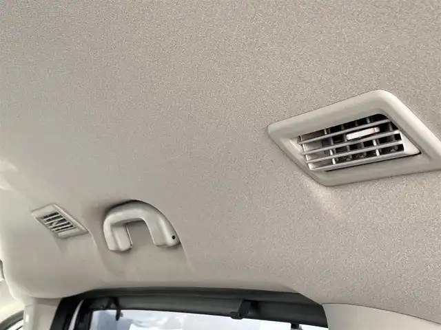 日産 セレナ e－パワー ハイウェイスター V 長崎県 2020(令2)年 11.1万km ブリリアントホワイトパール 純１０型ナビ　/・フルセグ/・DVD/・Bluetooth/・Blu-RAY対応/純フリップダウンモニター　/防水シート車　/アラウンドビューモニター/両側パワースライドドア/オートダブルエアコン　/ドライブモードセレクト/純正１６インチアルミ　/ＢＳＭ　/ＬＤＡ　/エマージェンシーブレーキ　/クルーズコントロール　/ステアリングスイッチ　/電格ミラー/ステアリングリモコン/シートバックテーブル/リアサンシェード/スマートキー/プッシュスタート/ETC/取説