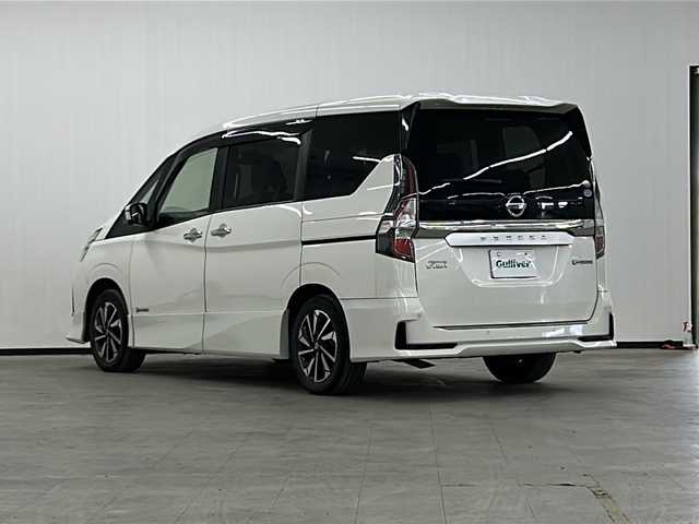 日産 セレナ e－パワー ハイウェイスター V 長崎県 2020(令2)年 11.1万km ブリリアントホワイトパール 純正１０型ナビ　/・フルセグ/・DVD/・Bluetooth/・Blu-RAY対応/純フリップダウンモニター　/防水シート車　/アラウンドビューモニター/両側パワースライドドア/オートダブルエアコン　/ドライブモードセレクト/純正１６インチアルミ　/ＢＳＭ　/ＬＤＡ　/エマージェンシーブレーキ　/クルーズコントロール　/ステアリングスイッチ　/電格ミラー/ステアリングリモコン/シートバックテーブル/リアサンシェード/スマートキー/プッシュスタート/ETC/取説