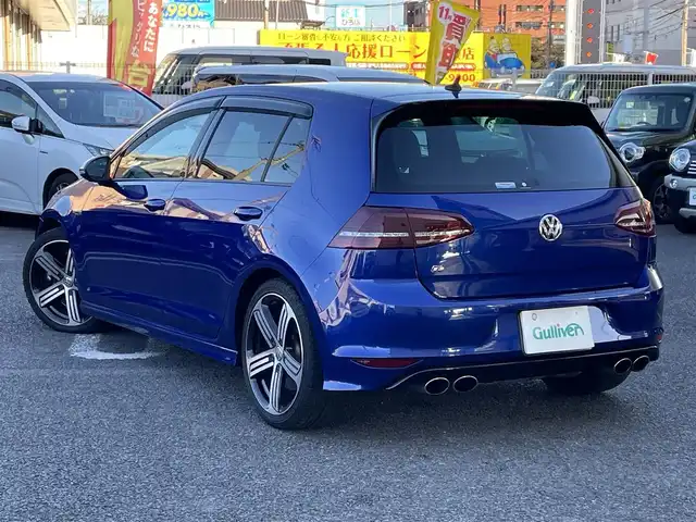 フォルクスワーゲン ゴルフ Ｒ 大分県 2014(平26)年 10.4万km 青 革シート/純正ナビ/　Bluetooth/フルセグ/ラジオ/CD/ACC/LKA/Traffic Assist/スタティックコーナリングライト/ダイナミックコーナリングライト/ダイナミックライトアシスト/Rear Assist/後方死角検知機能Fatigue Detection System/オプティカルパーキングシステム/リヤトラフィックアラート/Front Assist/プロアクティブ・オキュパント・プロテクション/パワーシート（運転席）/シートヒーター（運転席/助手席）/電動格納ミラー/USB端子/ETC