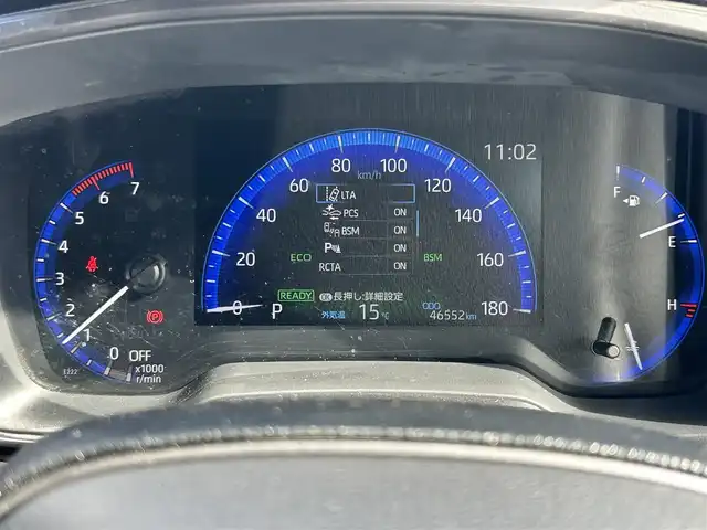 トヨタ カローラツーリング ハイブリッド ダブルバイビー 大阪府 2021(令3)年 4.7万km スパークリングブラックパールクリスタルシャイン トヨタセーフティセンス/・アダプティクブクルーズコントロール/・プリクラッシュセーフティー/・レーントレーシングアシスト/・クリアランスソナー/・オートマチックハイビーム/・ロードサインアシスト/純正9インチナビ/・Bluetooth/CD/DVD/AppleCarPlay/ラジオ/　Miracast/AndroidAuto/主要装備/・バックカメラ/・ブラインドスポットモニター/・ヘッドアップディスプレイ/・オートホールド/・ステアリングヒーター/・ステアリングリモコン/・TOMSエアロ（フロント・サイド・リアアンダー・マフラー有）/・ドライブレコーダー/・ETC2.0