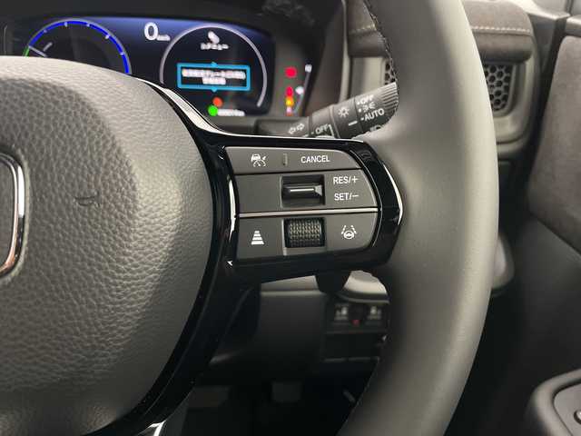 ホンダ ステップワゴン スパーダ eHEV プレミアムライン 長野県 2025(令7)年 0.1千km プラチナホワイトパール ホンダセンシング/・クルーズコントロール（追従あり）/・衝突被害軽減システム/・レーンキープアシスト/・クリアランスソナー/両側パワースライドドア/マルチビューカメラシステム（ナビなし）/シートヒーター（前席）/ハーフレザーシート（合皮）/２列目オットマン/２列目サンシェード/パドルシフト/LEDヘッドライト/オートマチックハイビーム/電動パーキングブレーキ/ブレーキホールド/フォグランプ/17インチ純正アルミホイール/スマートキー