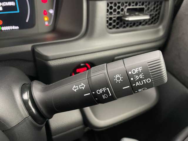 ホンダ ステップワゴン スパーダ eHEV プレミアムライン 長野県 2025(令7)年 0.1千km プラチナホワイトパール ホンダセンシング/・クルーズコントロール（追従あり）/・衝突被害軽減システム/・レーンキープアシスト/・クリアランスソナー/両側パワースライドドア/マルチビューカメラシステム（ナビなし）/シートヒーター（前席）/ハーフレザーシート（合皮）/２列目オットマン/２列目サンシェード/パドルシフト/LEDヘッドライト/オートマチックハイビーム/電動パーキングブレーキ/ブレーキホールド/フォグランプ/17インチ純正アルミホイール/スマートキー