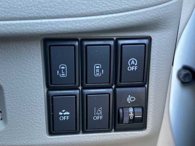 マツダ フレアワゴン XS 富山県 2016(平28)年 3.5万km クリスタルホワイトP 禁煙車/ディーラーオプションナビ/型式：GCX515/【ワンセグTV/CD/DVD/Bluetooth/SD/AUX/ipod】両側パワースライドドア/プッシュスタート/スマートキー/運転席側シートヒーター/純正フロアマット/衝突被害軽減システム/レーンアシスト/ベンチシート/ドアバイザー