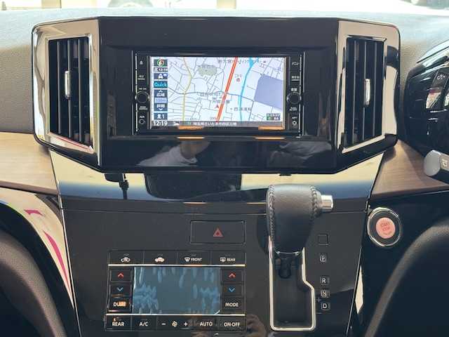 日産 エルグランド 250ハイウェイスターS 埼玉県 2020(令2)年 2.1万km ピュアホワイトパール エマージェンシーブレーキ　/純正メモリナビ/　　CD/DVD/BT/フルセグ　/アラウンドビューモニター　/両側パワースライドドア　/レーダークルーズコントロール　/LEDオートライト　/ハーフレザーシート　/純正18インチアルミホイール/ステアリングスイッチ　/純正ETC