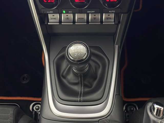 トヨタ ＧＲ８６ SZ 秋田県 2022(令4)年 0.8万km マグネタイトグレーメタリック 6MT/社外メモリナビ/　（Bluetooth/TV/HDMI）/バックカメラ/革巻きハンドル/クルーズコントロール/ステアリングスイッチ/ETC/プッシュスタート/前後ドライブレコーダー/社外フロアマット/純正17インチアルミホイール/LEDヘッドライト/オートライト/社外マフラー（ロッソモデロ）/ドアバイザー/スマートキー/スペアキー