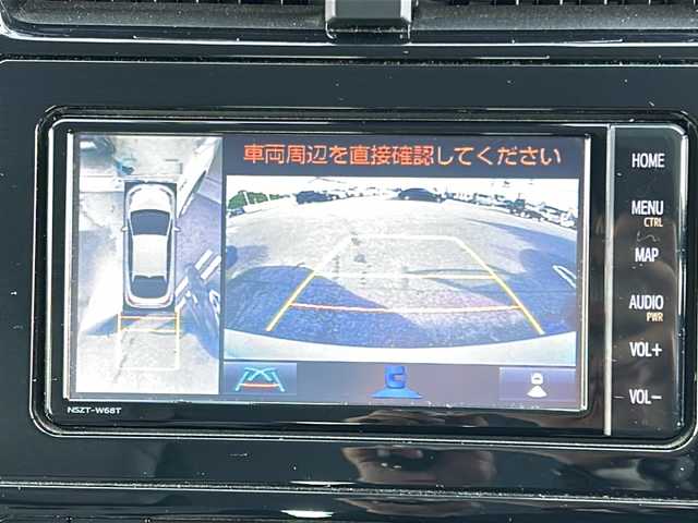 トヨタ プリウス S 富山県 2019(令1)年 3.5万km ホワイトパールクリスタルシャイン 純正ナビ(NSZT-W68T)/(TV/CD/DVD/BTA)/全方位カメラ　/衝突被害軽減ブレーキ　/レーダークルーズコントロール　/コーナーセンサー　/オートハイビーム　/純正ドライブレコーダー　/純正ビルトインＥＴＣ　/ＬＥＤヘッドライト　/レーンアシスト/ふらつき防止/取扱説明書/ナビ取扱説明書/保証書/記録簿
