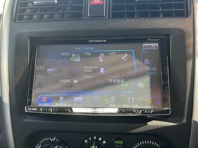 スズキ ジムニー XG 佐賀県 2014(平26)年 6.4万km スペリアホワイト 社外ナビ(AVIC-ZH0007)/Bluetooth/CD/DVD/フルセグTV/車高調/バックモニター/4WD/ETC/社外フロアマット/布系シート/ハロゲンヘッドライト/エアコン/社外アルミホイール/リモコンキー/保証書/取扱説明書/点検記録簿(R3/4/6)
