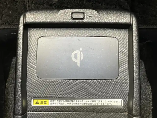 トヨタ ノア ハイブリッド G 愛知県 2015(平27)年 7.9万km ダークシェリーマイカM 純正９型ナビ　純正後席モニター　両側パワスラ　禁煙車　ワイヤレス充電　フルセグＴＶ　バックカメラ　ＥＴＣ　クルコン　シートヒーター　ＬＥＤオートライト　フォグ　ｎａｎｏｅ　プッシュスタート　純正マット