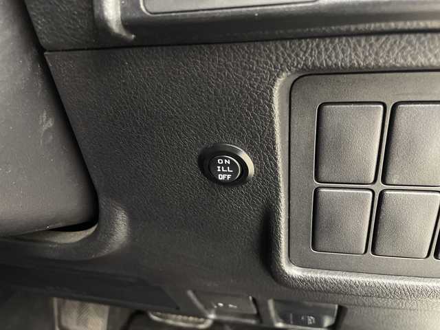 トヨタ ランドクルーザー プラド TX アルジェントクロス 鹿児島県 2014(平26)年 6.8万km ホワイトパールクリスタルシャイン モデリスタエアロ　/社外ナビ　/フルセグTV　/サンルーフ　/フロアマット　/社外レザー風シートカバー　/クルーズコントロール　/ヘッドライトウォッシャー　/シートヒーター　/エンジンスタートボタン　/ＬＥＤヘッドライト/保証書/取扱説明書